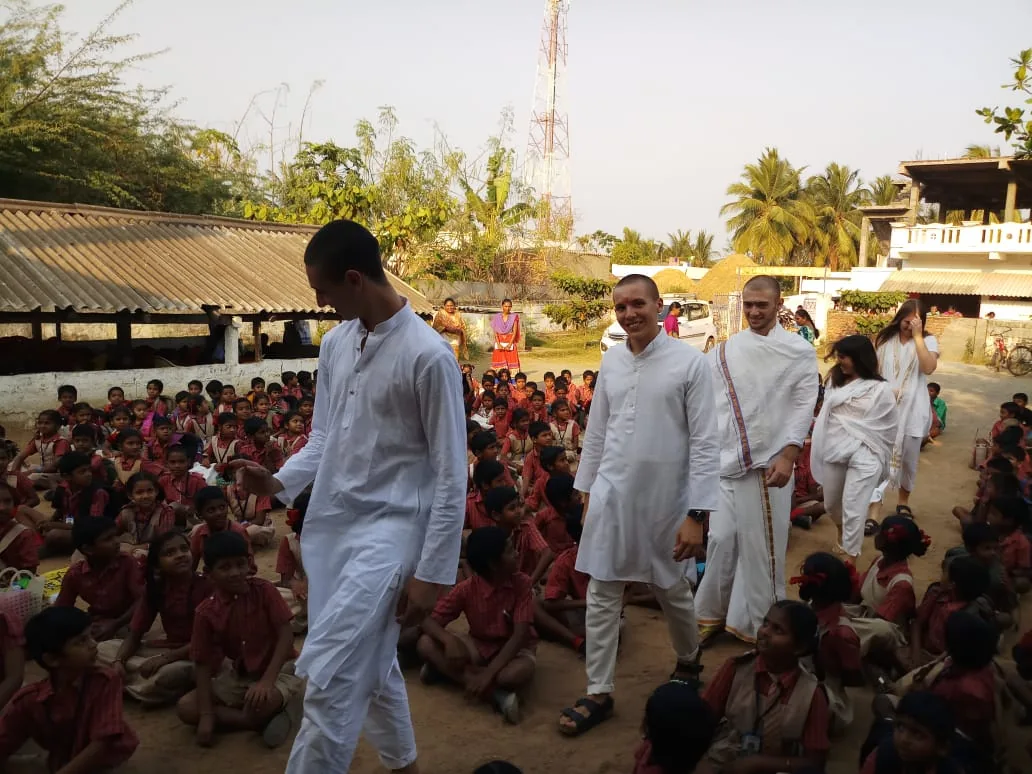 Rama en una escuela en la India