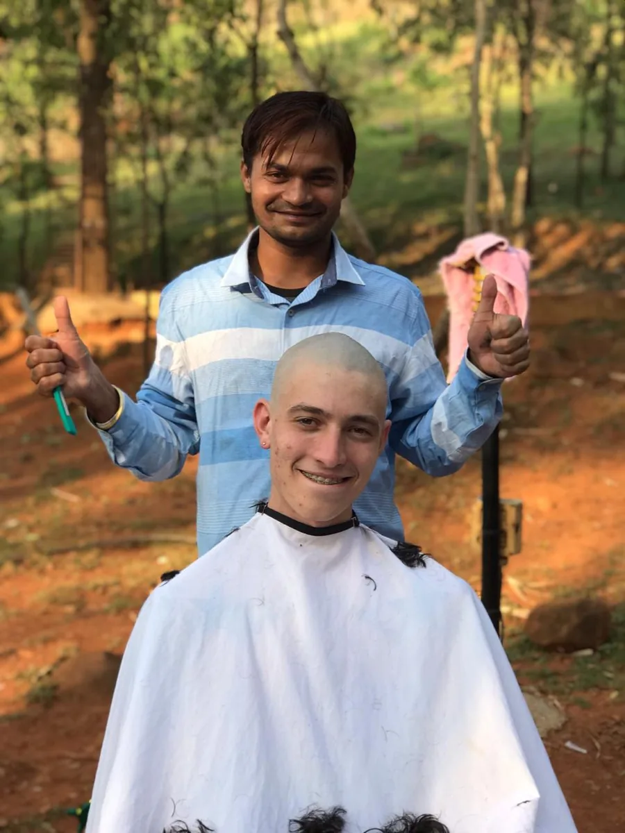 Rama rapado, en la India